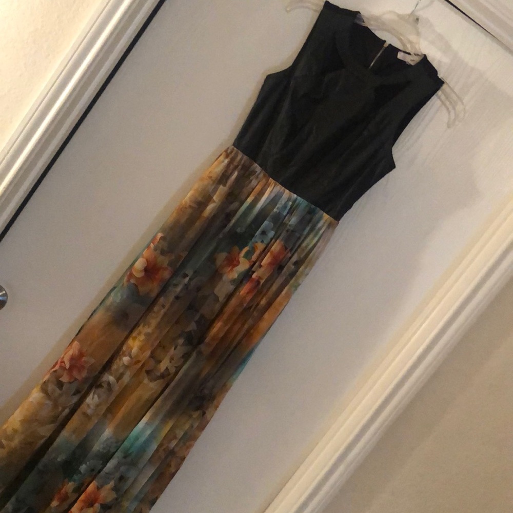 Dress - Picture 2 of 4